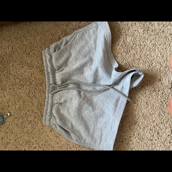 Sweat shorts - Picture 2 of 4